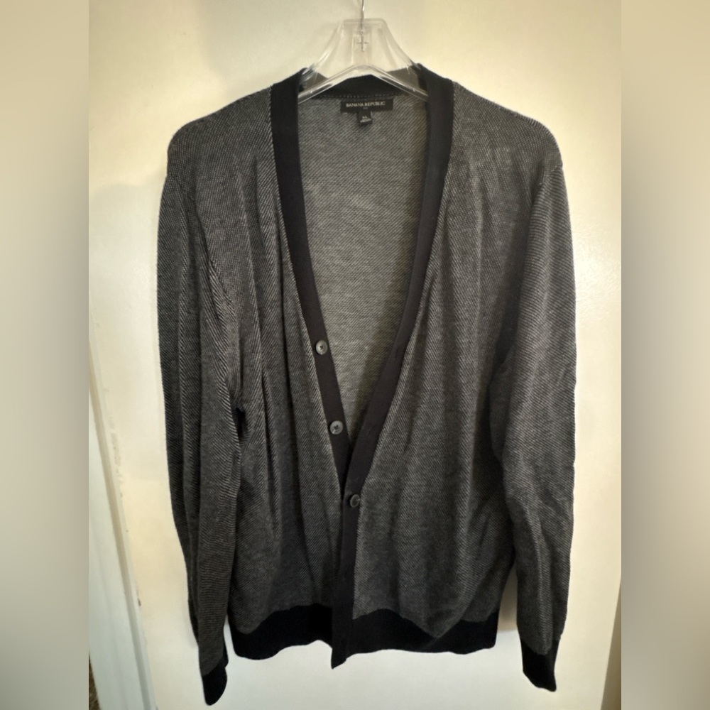 Banana Republic Men’s Gray Cardigan Sweater XL Button Front